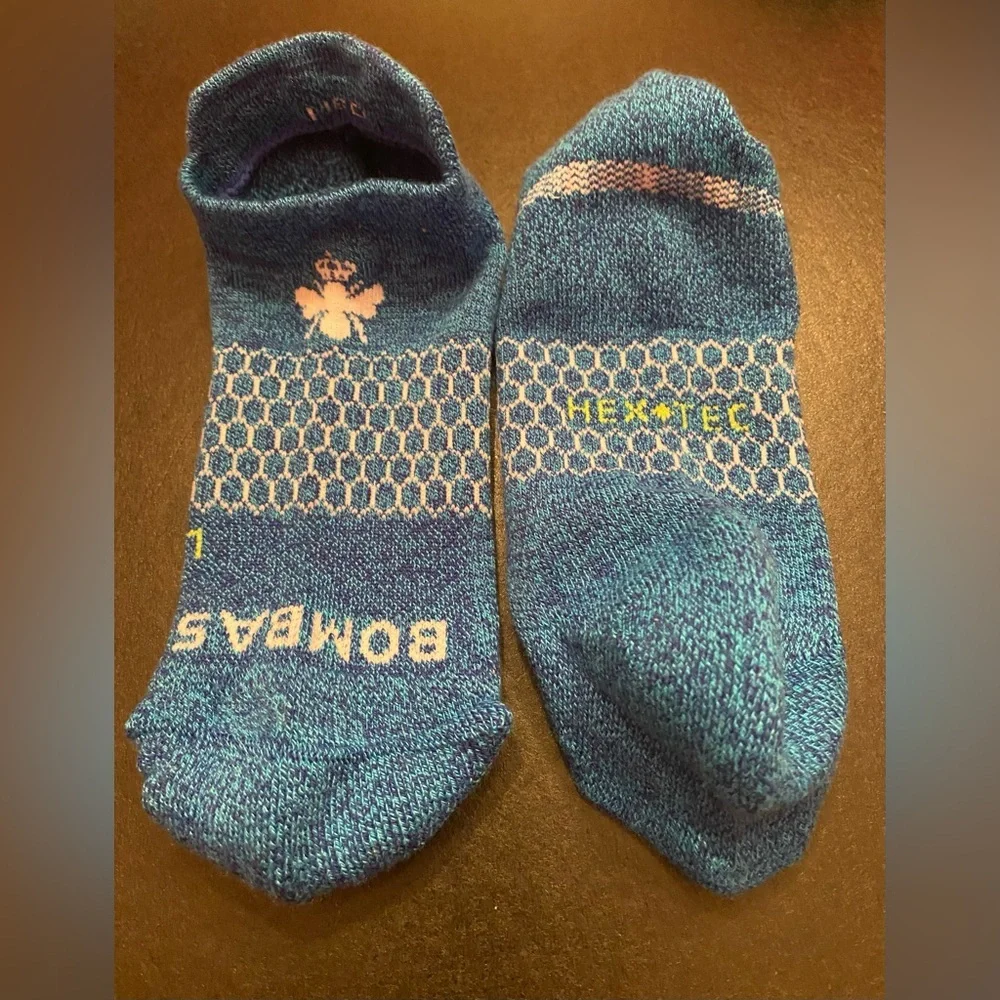 Bombas 2 Pair‎ Woman's Ankle Socks Hex Tec Size Medium NWOT